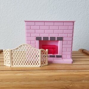 1993 Barbie Pink Brick Electric Log Fireplace With Screen UNTESTED‎